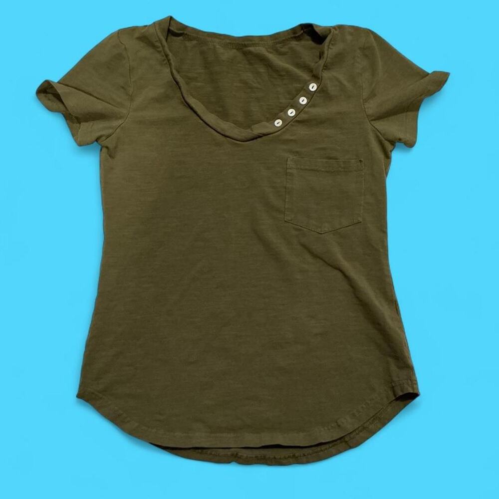 Olive green scoop neck pocket tee